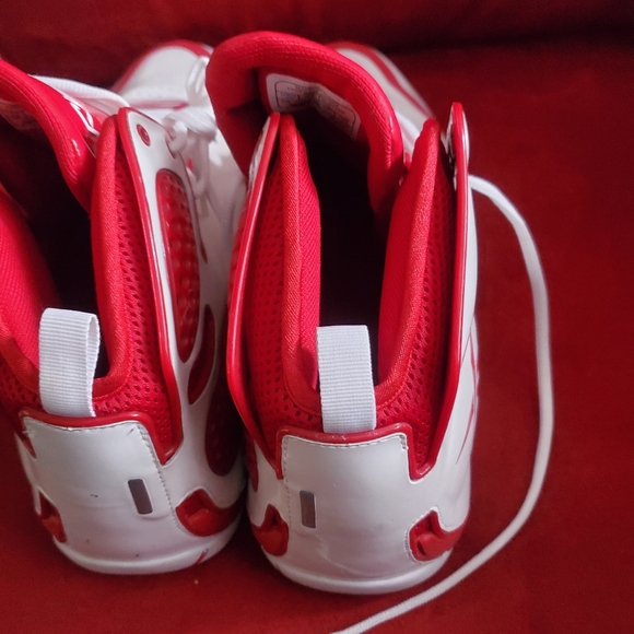 Men's Rare Reebok - Picture 2 of 9